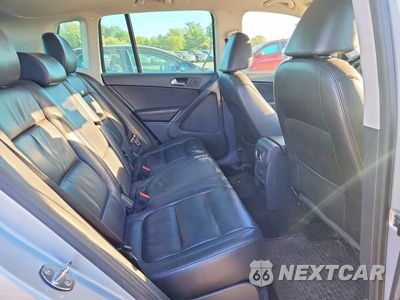 Zdjęcie 11 z 13 samochodu: 2017 VOLKSWAGEN TIGUAN SPORT VIN:WVGUV7AX4HK030914 - miniatura