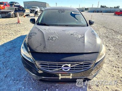 Piąte zdjęcie samochodu w środku: 2018 VOLVO S60 PREMIER VIN:LYV402HK2JB166222 - miniatura