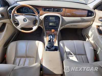 Zdjęcie 8 z 12 samochodu: 2003 JAGUAR S-TYPE VIN:SAJEA01T13FM87949 - miniatura