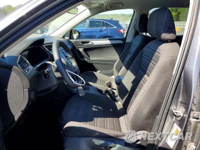 Zdjęcie 7 z 13 samochodu: 2023 VOLKSWAGEN TIGUAN S VIN:3VVRB7AX7PM117766 - miniatura