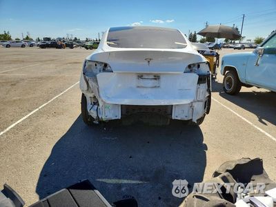 Zdjęcie 6 z 14 samochodu: 2023 TESLA MODEL Y VIN:7SAYGDEE2PF793326 - miniatura