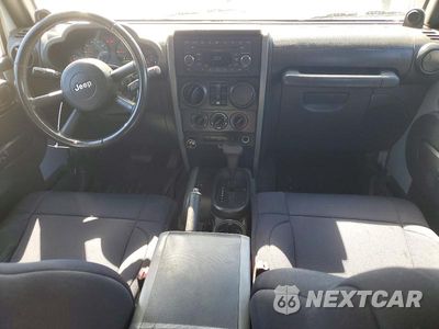 Zdjęcie 8 z 12 samochodu: 2008 JEEP WRANGLER UNLIMITED X VIN:1J8GB39148L514698 - miniatura