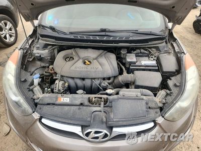 Zdjęcie 11 z 12 samochodu: 2013 HYUNDAI ELANTRA GLS VIN:5NPDH4AEXDH238362 - miniatura