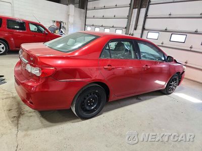 Trzecie zdjęcie samochodu z tyłu: 2013 TOYOTA COROLLA LE VIN:2T1BU4EE4DC025004 - miniatura