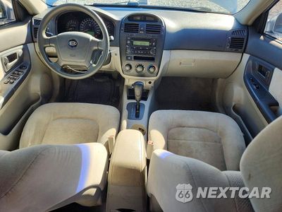Zdjęcie 8 z 12 samochodu: 2005 KIA SPECTRA LX VIN:KNAFE121555097968 - miniatura