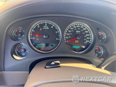 Zdjęcie 8 z 10 samochodu: 2012 CHEVROLET SUBURBAN K1500 LT VIN:1GNSKJE70CR204318 - miniatura