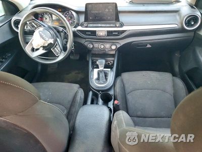 Zdjęcie 8 z 12 samochodu: 2023 KIA FORTE LXS VIN:3KPF24AD9PE567371 - miniatura