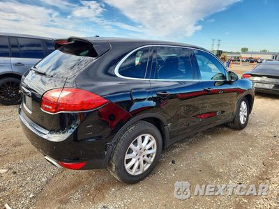 Trzecie zdjęcie samochodu z tyłu: 2014 PORSCHE CAYENNE VIN:WP1AA2A24ELA91940 - miniatura