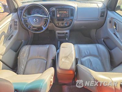Zdjęcie 8 z 13 samochodu: 2002 MAZDA TRIBUTE VIN:4F2CU08192KM50946 - miniatura