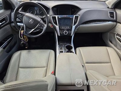 Zdjęcie 8 z 12 samochodu: 2018 ACURA TLX VIN:19UUB2F34JA011301 - miniatura
