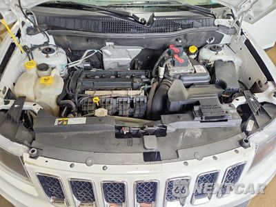 Zdjęcie 11 z 13 samochodu: 2016 JEEP COMPASS LATITUDE VIN:1C4NJCEA8GD806144 - miniatura