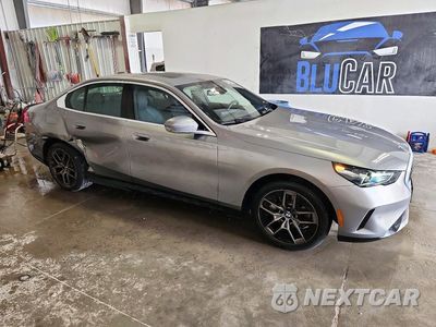 Czwarte zdjęcie samochodu z boku: 2027 BMW 530 XI VIN:WBA53FJ03VCY23748 - miniatura