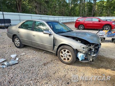 Czwarte zdjęcie samochodu z boku: 1999 TOYOTA CAMRY LE V6 VIN:JT2BF22K6X0222398 - miniatura