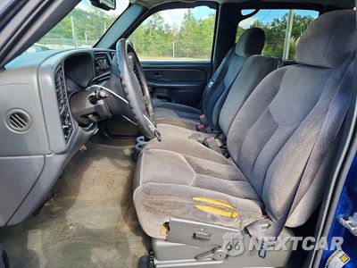 Zdjęcie 7 z 12 samochodu: 2004 GMC NEW SIERRA K1500 VIN:2GTEK13TX41411783 - miniatura