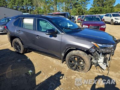 Czwarte zdjęcie samochodu z boku: 2024 TOYOTA RAV4 XSE VIN:2T3E6RFV8RW049449 - miniatura