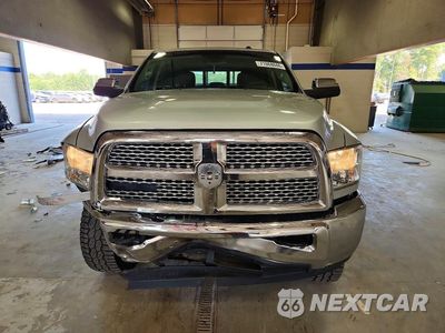 Piąte zdjęcie samochodu w środku: 2015 RAM 2500 SLT VIN:3C6UR5DL5FG627300 - miniatura