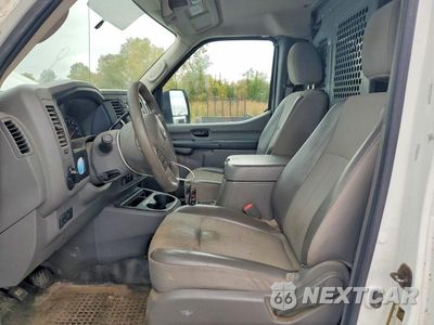 Zdjęcie 7 z 13 samochodu: 2016 NISSAN NV2500 DELIVERY VAN VIN:1N6BF0KY9GN813048 - miniatura