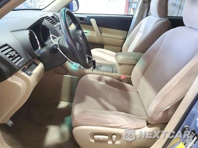 Zdjęcie 7 z 13 samochodu: 2008 TOYOTA HIGHLANDER BASE VIN:JTEES41A082098490 - miniatura