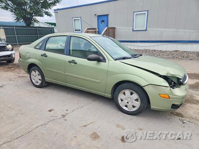 Czwarte zdjęcie samochodu z boku: 2007 FORD FOCUS ZX4 VIN:1FAFP34N27W101048 - miniatura