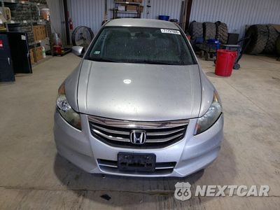 Piąte zdjęcie samochodu w środku: 2011 HONDA ACCORD LX VIN:1HGCP2F35BA104519 - miniatura