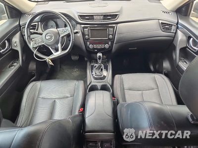 Zdjęcie 8 z 14 samochodu: 2018 NISSAN ROGUE SL VIN:JN8AT2MV4JW342552 - miniatura