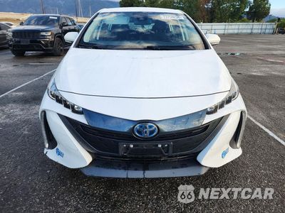 Piąte zdjęcie samochodu w środku: 2021 TOYOTA PRIUS PRIME LE VIN:JTDKAMFP6M3192319 - miniatura