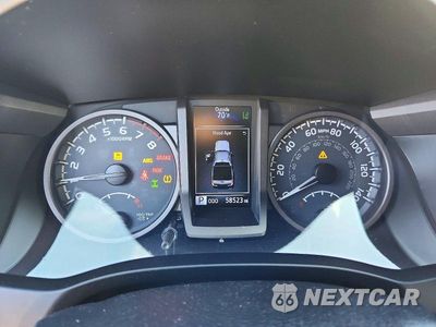 Zdjęcie 9 z 12 samochodu: 2018 TOYOTA TACOMA SR V6 VIN:5TFCZ5AN0JX130220 - miniatura
