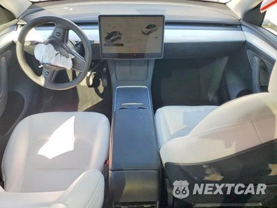 Zdjęcie 8 z 12 samochodu: 2024 TESLA MODEL Y VIN:7SAYGDEE2RF062091 - miniatura