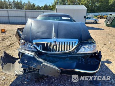 Piąte zdjęcie samochodu w środku: 2011 LINCOLN TOWN CAR SIGNATURE LIMITED VIN:2LNBL8CV2BX760744 - miniatura