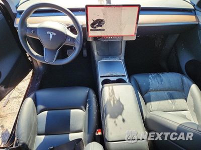 Zdjęcie 8 z 13 samochodu: 2023 TESLA MODEL Y VIN:7SAYGDEE9PA178804 - miniatura