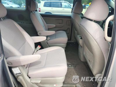 Zdjęcie 11 z 13 samochodu: 2016 KIA SEDONA L VIN:KNDMA5C16G6181211 - miniatura