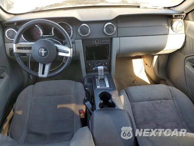 Zdjęcie 8 z 13 samochodu: 2005 FORD MUSTANG VIN:1ZVFT80N855196711 - miniatura