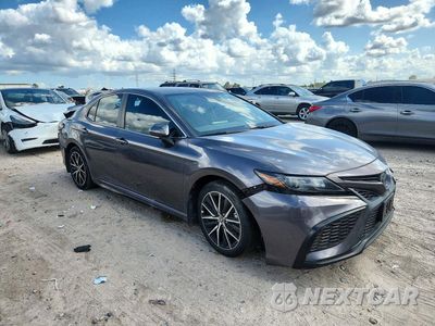 Czwarte zdjęcie samochodu z boku: 2023 TOYOTA CAMRY SE VIN:4T1G11AK3PU118270 - miniatura