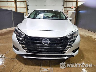 Piąte zdjęcie samochodu w środku: 2025 NISSAN VERSA SV VIN:3N1CN8EV0SL856568 - miniatura