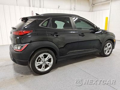 Trzecie zdjęcie samochodu z tyłu: 2023 HYUNDAI KONA SEL VIN:KM8K62AB5PU953496 - miniatura