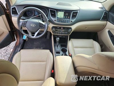 Zdjęcie 8 z 13 samochodu: 2017 HYUNDAI TUCSON SE PLUS VIN:KM8J33A41HU426357 - miniatura
