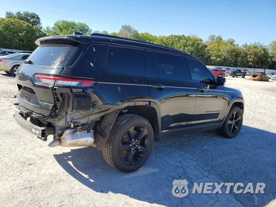 Trzecie zdjęcie samochodu z tyłu: 2023 JEEP GRAND CHEROKEE L LAREDO VIN:1C4RJKAG6P8872707 - miniatura