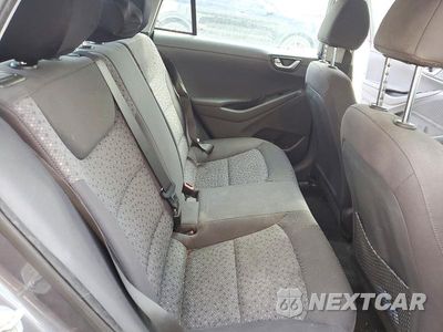 Zdjęcie 10 z 12 samochodu: 2018 HYUNDAI IONIQ BLUE VIN:KMHC65LC8JU091507 - miniatura