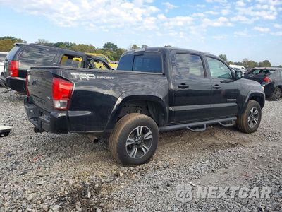 Trzecie zdjęcie samochodu z tyłu: 2017 TOYOTA TACOMA TRD SPORT VIN:3TMAZ5CN3HM033386 - miniatura