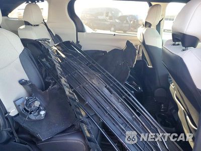 Zdjęcie 11 z 13 samochodu: 2026 TOYOTA SIENNA LIMITED 7-PASSENGER VIN:5TDZSKFC3TS255354 - miniatura