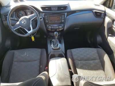 Zdjęcie 8 z 12 samochodu: 2019 NISSAN ROGUE SPORT SV VIN:JN1BJ1CR7KW330307 - miniatura