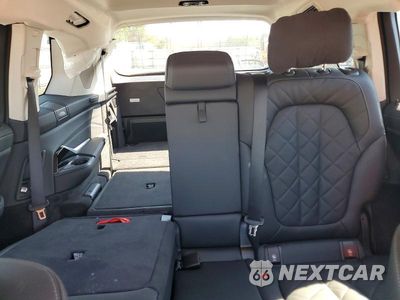 Zdjęcie 10 z 14 samochodu: 2027 BMW X7 XDRIVE40I VIN:5UX23EM08V9500352 - miniatura
