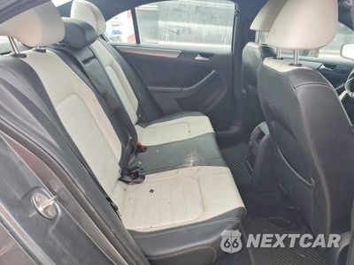 Zdjęcie 10 z 13 samochodu: 2016 VOLKSWAGEN JETTA SPORT VIN:3VWD17AJ6GM357931 - miniatura
