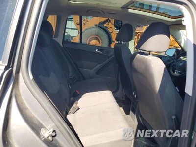 Zdjęcie 11 z 13 samochodu: 2013 VOLKSWAGEN TIGUAN S VIN:WVGAV3AXXDW592458 - miniatura