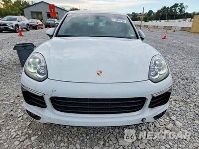 Piąte zdjęcie samochodu w środku: 2016 PORSCHE CAYENNE S VIN:WP1AB2A25GLA94409 - miniatura