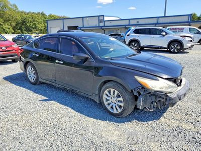 Czwarte zdjęcie samochodu z boku: 2017 NISSAN ALTIMA 2.5 S VIN:1N4AL3APXHC470965 - miniatura