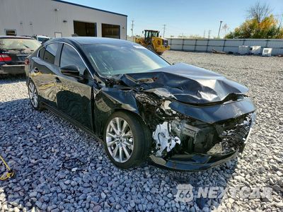 Czwarte zdjęcie samochodu z boku: 2026 MAZDA 3 PREFERRED VIN:JM1BPACL2T1888877 - miniatura