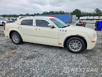 Czwarte zdjęcie samochodu z boku: 2010 CHRYSLER 300 TOURING VIN:2C3CA5CV0AH206290 - miniatura