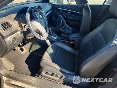 Zdjęcie 7 z 12 samochodu: 2014 VOLKSWAGEN EOS KOMFORT VIN:WVWBW8AH6EV000881 - miniatura