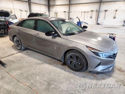 Czwarte zdjęcie samochodu z boku: 2022 HYUNDAI ELANTRA SEL VIN:KMHLM4AG1NU312313 - miniatura
